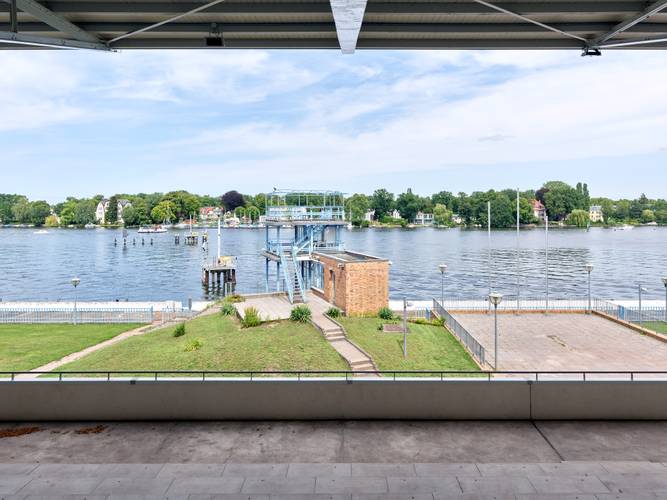 Blick auf die Dahme mit Regattazielturm – Blick auf die Dahme mit Regattazielturm