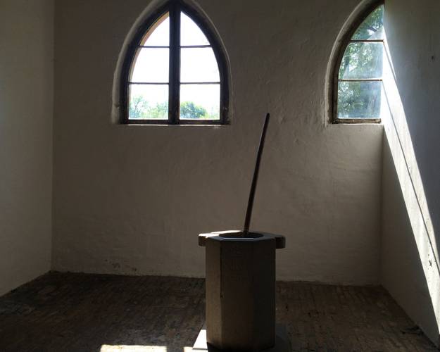 Mörser in der Meierei auf der Pfaueninsel – Mörser in der Meierei auf der Pfaueninsel © SPSG / Foto: Elvira Kühn