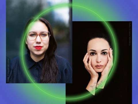 Ronya Othmann und Ela Pour – Zwei Porträts von Frauen: eine mit roten Lippen und Brille, die andere mit den Händen im Gesicht vor schwarzem Hintergrund.
