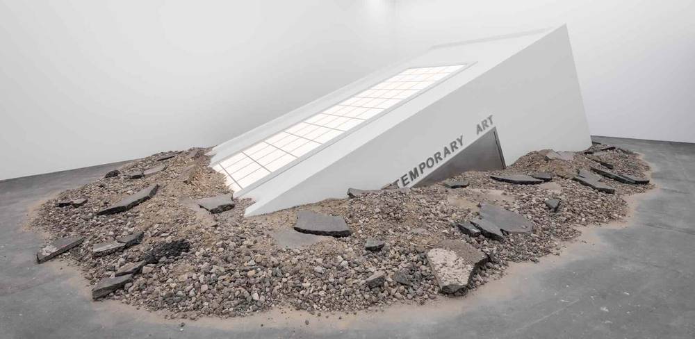 Ausstellungsansicht “Museum in Bewegung. Eine Sammlung für das 21. Jahrhundert”, Hamburger Bahnhof - Nationalgalerie der Gegenwart, abgebildet: Elmgreen & Dragset, Protruding Gallery, Powerless Structures, Fig. 223, 2024