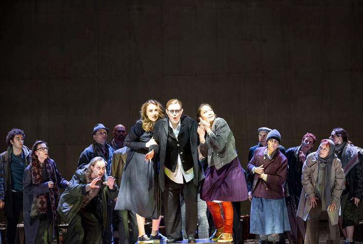 Das Rheingold – Valeriia Savinskaia als Woglinde, Irene Roberts als Wellgunde, Karis Tucker als Flosshilde Bernd Uhlig