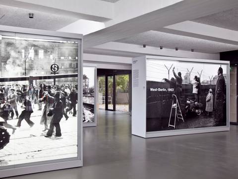 1961 | 1989. Die Berliner Mauer, Ausstellungsansicht – 1961 | 1989. Die Berliner Mauer, Ausstellungsansicht © Stiftung Berliner Mauer, Foto: Simons