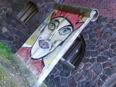 Berliner Mauer mit Original-Graffiti von Kiddy Citny im Märkischen Museum