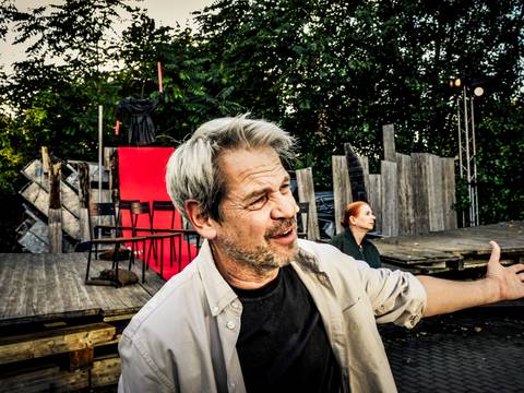 KanTheaterBerlin: Jeder stirbt für sich allein