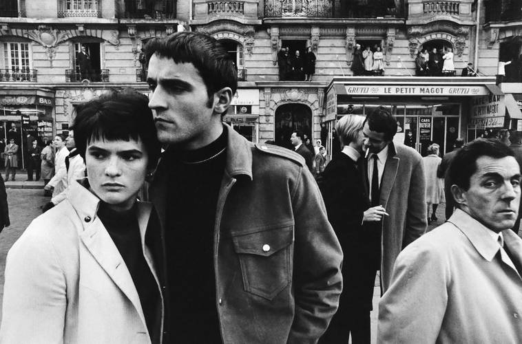 11. November, Tag des Waffenstillstands Paris, Frankreich, 1968 © 2026 William Klein Estate / Die Magie der Straße. Meisterwerke der Street Photography aus dem Leica Archiv.