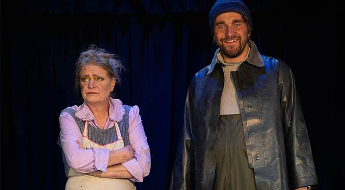 Märchen im Glaspalast von und mit dem Hexenberg Ensemble: Fischer un sin Fru | Rapunzel