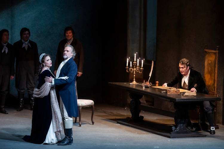 Tosca – Carmen Giannattasio als Tosca, Martin Muehle als Mario Cavaradossi, Ludovic Tézier als Scarpia