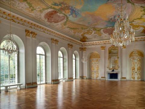Weißer Saal (Speisesaal) im Neuen Flügel von Schloss Charlottenburg © SPSG / Wolfgang Pfauder – Der Weiße Saal (Speisesaal) im Neuen Flügel von Schloss Charlottenburg