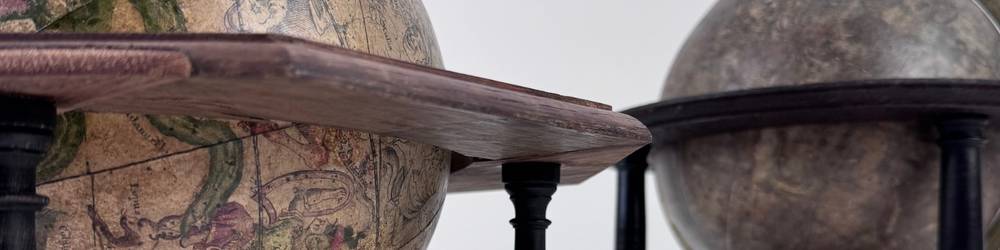 Objekte befragen – Antworten finden: Zwei Himmelsgloben