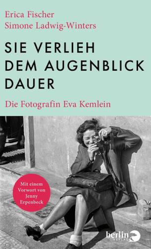 Buchcover „Sie verlieh dem Augenblick Dauer“ – Buchcover „Sie verlieh dem Augenblick Dauer“