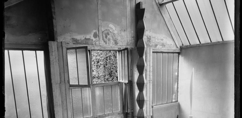 Constantin Brancusi, Atelier, um 1926, Foto: Centre Pompidou, MNAM-CCI/Dist. GrandPalaisRmn,
