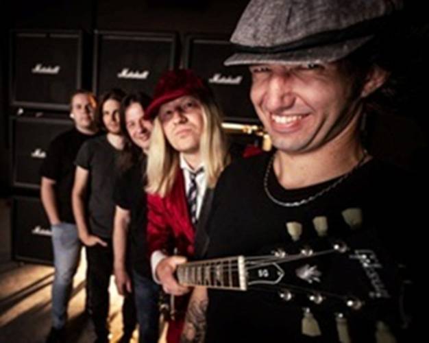 AC/CZ Konzert | Stadion Fürstenberg (Oder) – Berlin.de