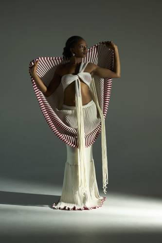 Vanessa Hoffmann, Zweifarbiges Strickkleid, Merinowolle, Sommersemester 2024