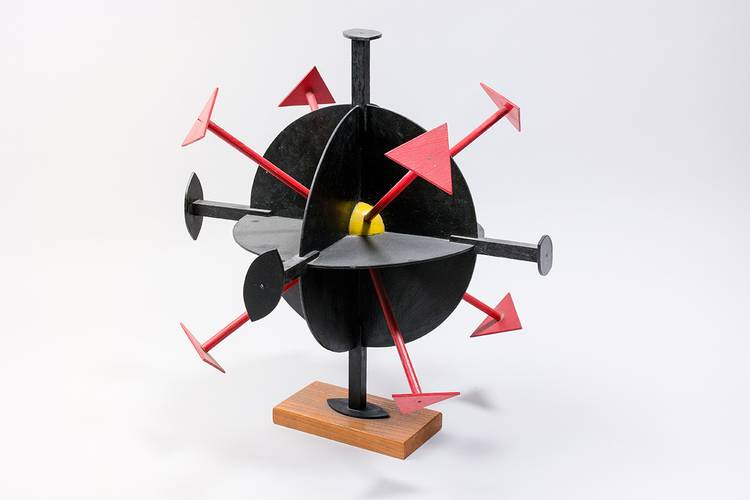 Kristalle können mit Hilfe der ihnen innewohnenden Symmetrieelemente systematisiert werden.