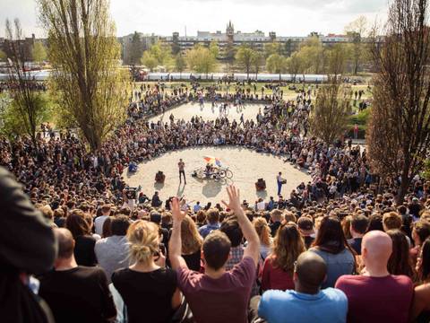 Karaoke im Mauerpark