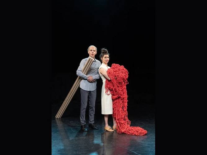 Compagnie E1NZ: NEVER ENOUGH