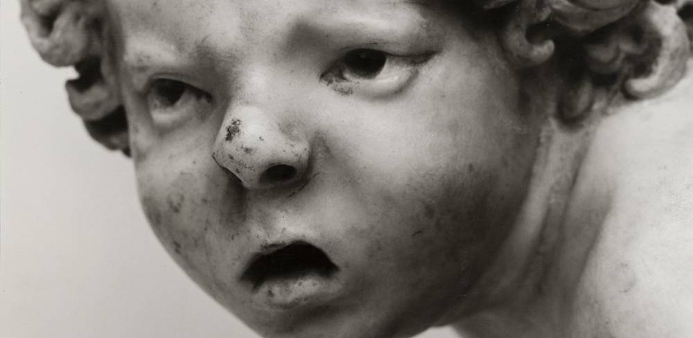 Unbekannte*r Fotograf*in, Putto auf einem Delphin, 1967
