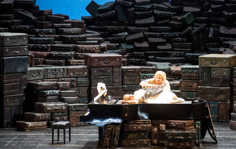 Siegfried – Clay Hilley als Siegfried, Ricarda Merbeth als Brünnhilde Bernd Uhlig