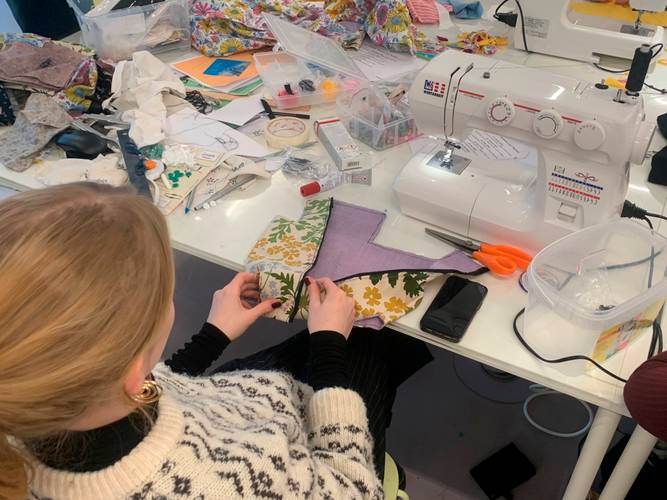 Make it and take it! MeetUp mit Nähmaschinen in den Werkräumen