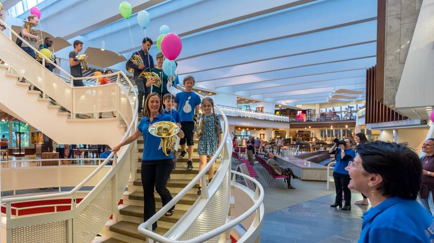 Tag der offenen Tür 2018 – Vorbereitung zum "Horn-Flashmop" mit Sarah Willis beim Tag der offenen Tür mit der Philharmonie 2018