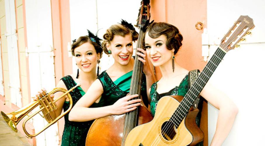 Zucchini Sistaz „Falsche Wimpern - echte Musik“