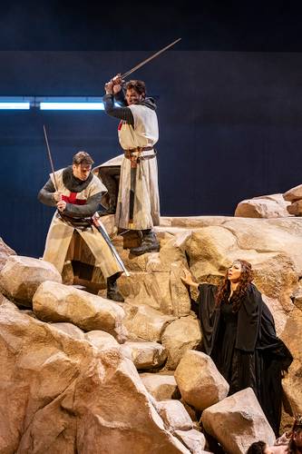 Parsifal – Gideon Poppe als 3. Knappe, Andrei Danilov als 4. Knappe, Marina Prudenskaya als Kundry Bettina Stöß