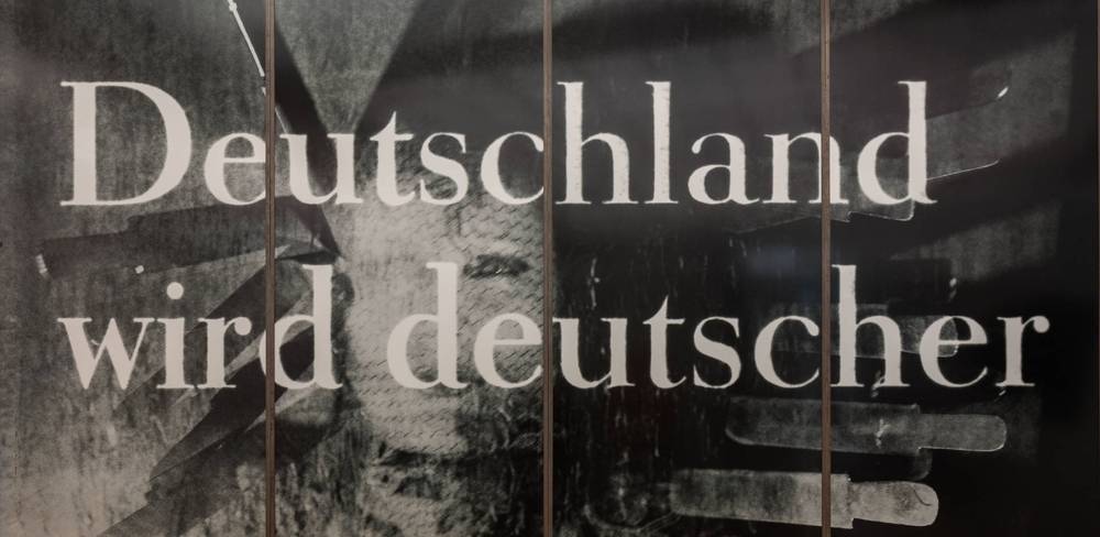 Katharina Sieverding, Deutschland wird deutscher, Detail, 1992