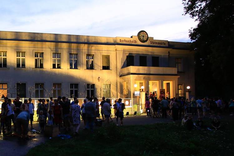 Archenhold-Sternwarte im Sonnenuntergang – Archenhold-Sternwarte im Sonnenuntergang © SPB / Foto: O. Kwok