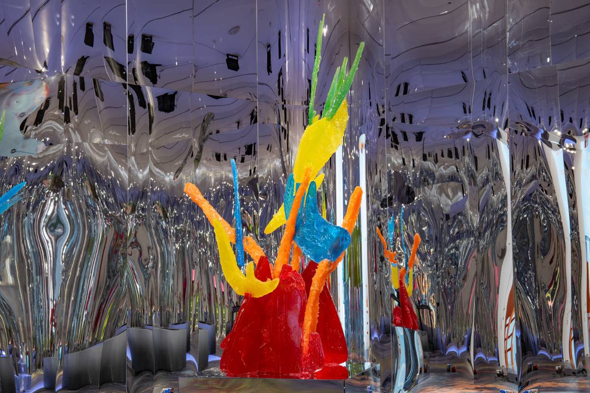 Anne Duk Hee Jordan: Riders on the Storm — Galerie Eigen + Art