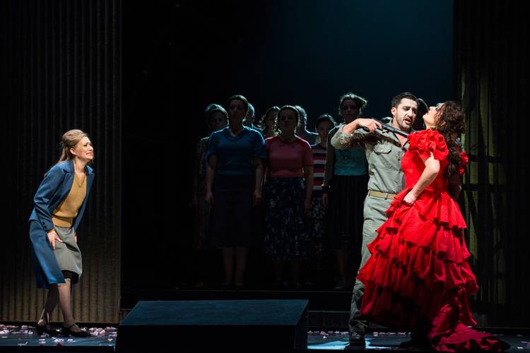 Carmen – Heidi Stober als Micaëla, Charles Castronovo als Don José, Clémentine Margaine als Carmen Marcus Lieberenz