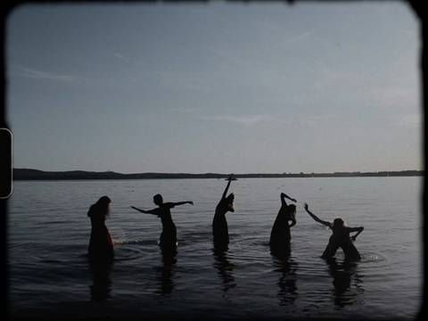  – Still von Imogen Mansfield