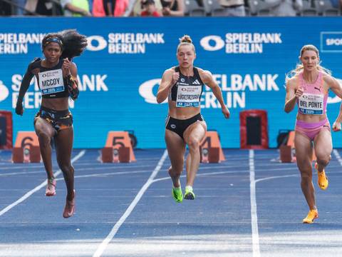  – Rückblick ISTAF 2025: Maia McCoy (l-r) aus den Vereinigten Staaten, Gina Lückenkemper von SCC Berlin und Ajla Del Ponte aus der Schweiz in Aktion.
