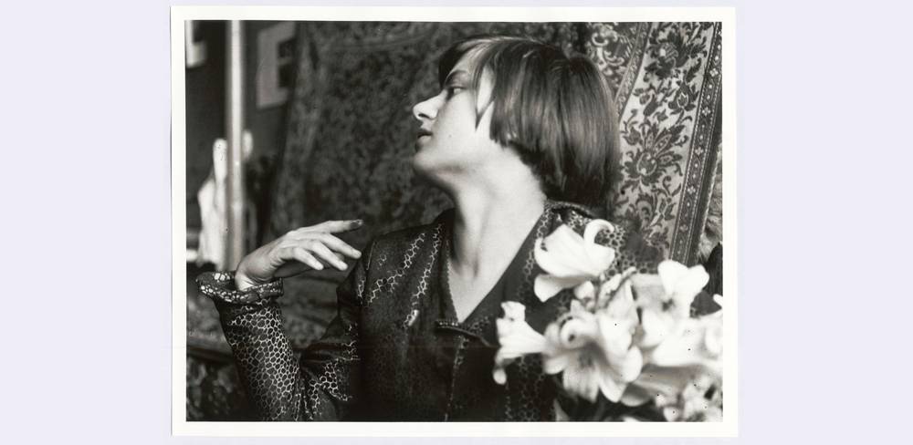 Marianne Brandt, Selbstporträt mit Lilien, um 1923, Bauhaus-Archiv Berlin