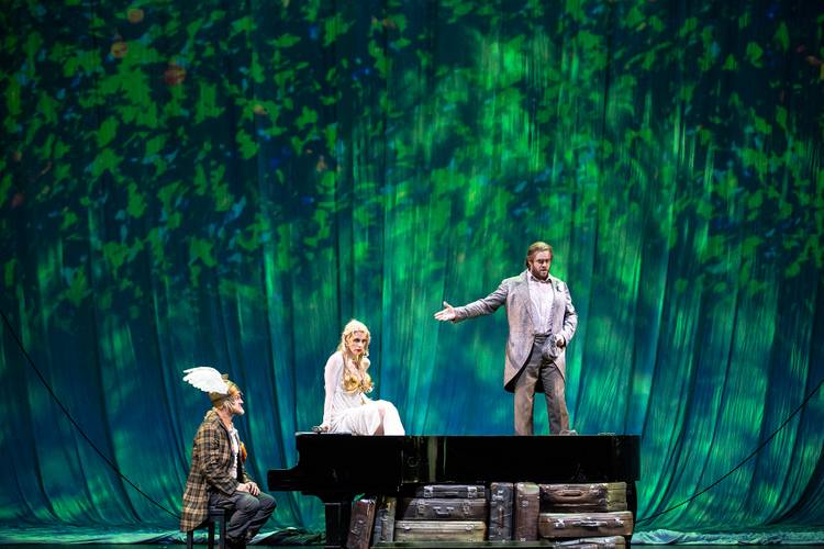 Das Rheingold – Tobias Kehrer als Fafner, Jacquelyn Stucker als Freia, Andrew Harris als Fasolt Bernd Uhlig