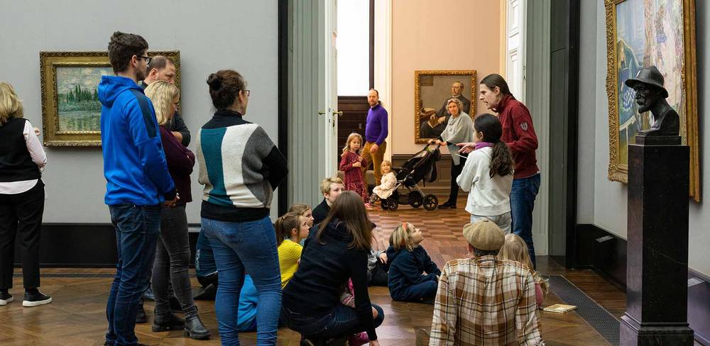 Führung für Familien in der Alten Nationalgalerie.