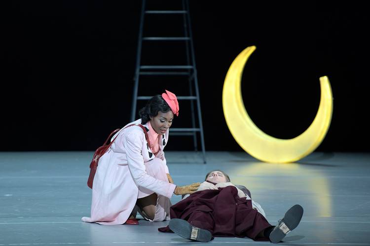 A Midsummer Night’s Dream – Jeanine De Bique als Helena, Gideon Poppe als Lysander Bettina Stöß