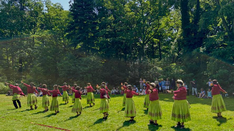 Hula kahiko „He mele no Harry Maitey“ – Hula kahiko „He mele no Harry Maitey“