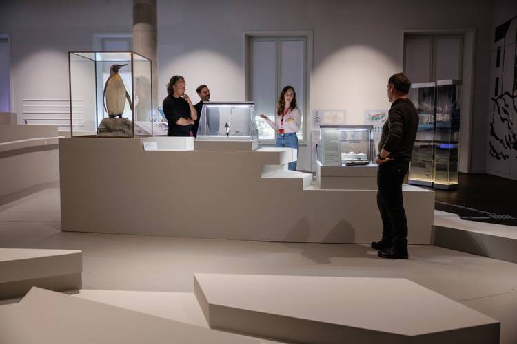 Führung in der Ausstellung "On Water - WasserWissen in Berlin" im Humboldt Labor – Führung in der Ausstellung "On Water - WasserWissen in Berlin" im Humboldt Labor