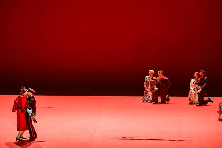 A Midsummer Night’s Dream – Padraic Rowan als Theseus, Lucy Baker als Hippolyta, Thomas Cilluffo als Lysander, Dean Murphy als Demetrius, Anna Werle als Hermia, Maria Vasilevskaya als Helena Bettina Stöß