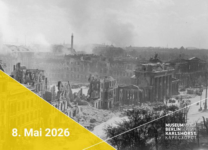 Blick vom Reichstag auf das Brandenburger Tor, Berlin-Tiergarten, Anfang Mai 1945