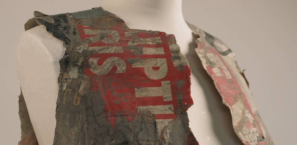 Maison Margiela, Weste, Frühjahr/Sommer 1994, Detail, Papier, bedruckt, bemalt