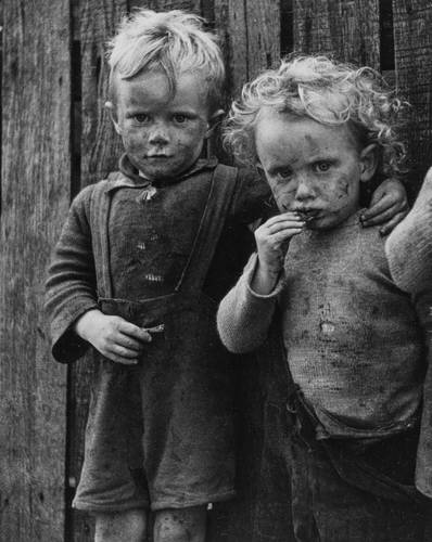 Edith Tudor-Hart, »Bergarbeiterkinder«, Tyneside