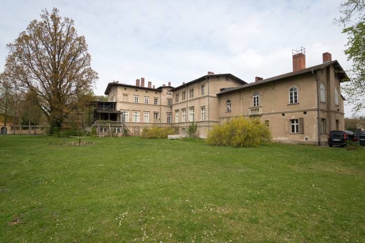 Villa Liegnitz, Ansicht von Südwest aus dem Garten, 2017