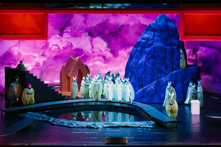 Suor Angelica – Eine Szenenimpression aus SUOR ANGELICA mit dem Chor der Deutschen Oper Berlin u. a. Eike Walkenhorst