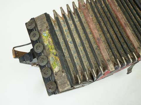 Zieharmonika, Meinel & Herold, Klingenthal, um 1870, Kat.-Nr. 4834 – Zieharmonika, Meinel & Herold, Klingenthal, um 1870, Kat.-Nr. 4834