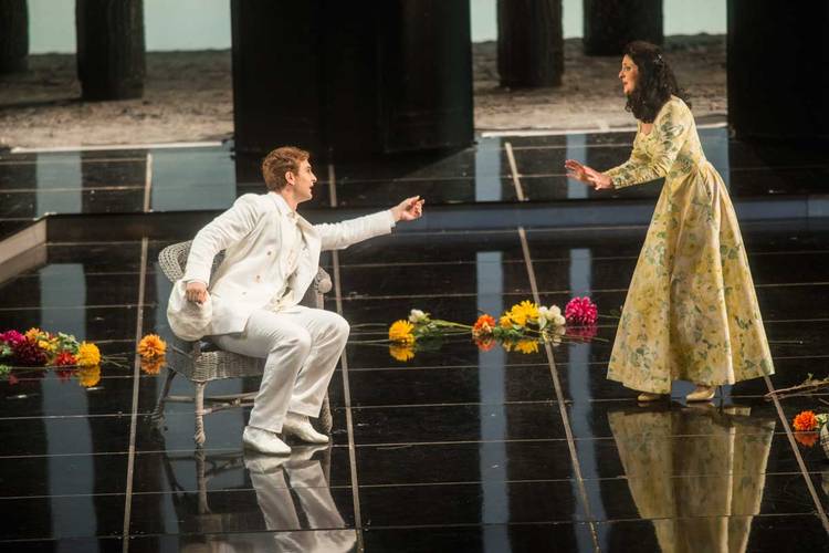 La Traviata – Elena Tsallagova als Violetta Valéry, Matthew Newlin als Alfredo Germont