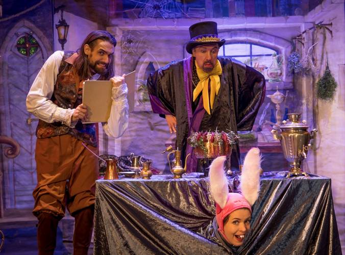 Kinder- und Familientheater Coq au Vin: Es war einmal ein Zaubersmann