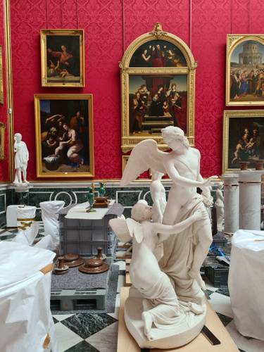 Der Raffaelsaal als „temporäres Kunstdepot“ während der Sanierung des Orangerieschlosses – Der Raffaelsaal als „temporäres Kunstdepot“ während der Sanierung des Orangerieschlosses