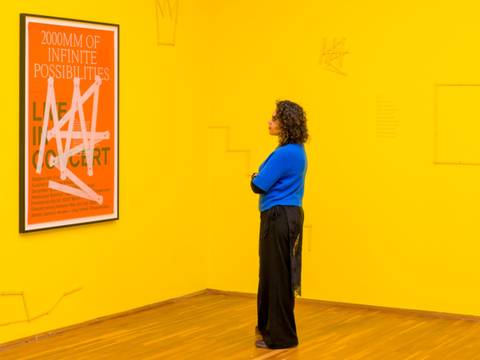 Ausstellungsansicht „Saâdane Afif. Five Preludes“, Hamburger Bahnhof – Nationalgalerie der Gegenwart, 12.12.2025 – 13.09.2026, Abgebildet: Soixante mille millimètres d’infinis possibles, 2018