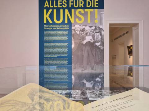 Ausstellungsansicht „Alles für die Kunst!”, Max-Liebermann-Gesellschaft